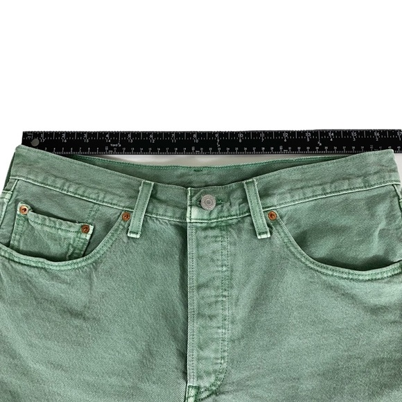 Levi's 501 Original Denim Button-Fly Jean Shorts Size 32 Green Raw Hem Cut-Off - Picture 9 of 13